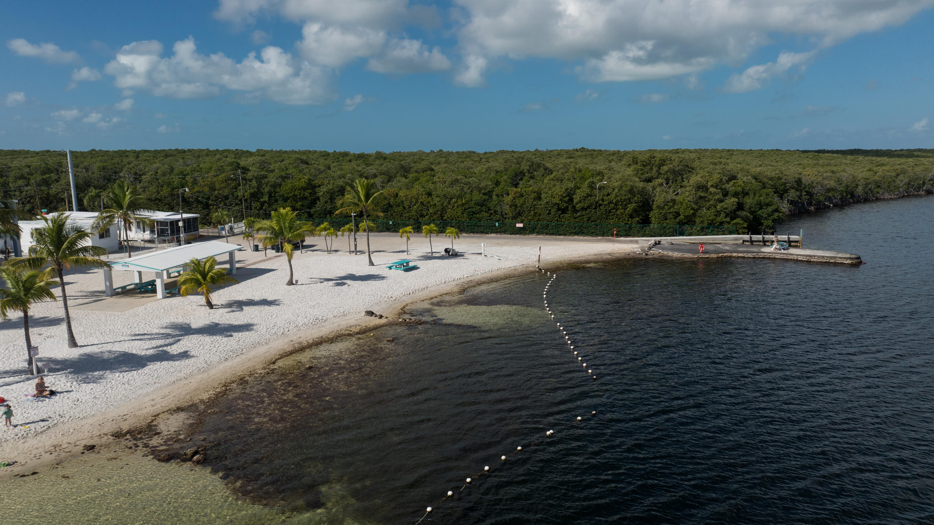 192 2nd Court Key Largo, FL 33037 - Photo 40 of 44 a view of a lake with beach