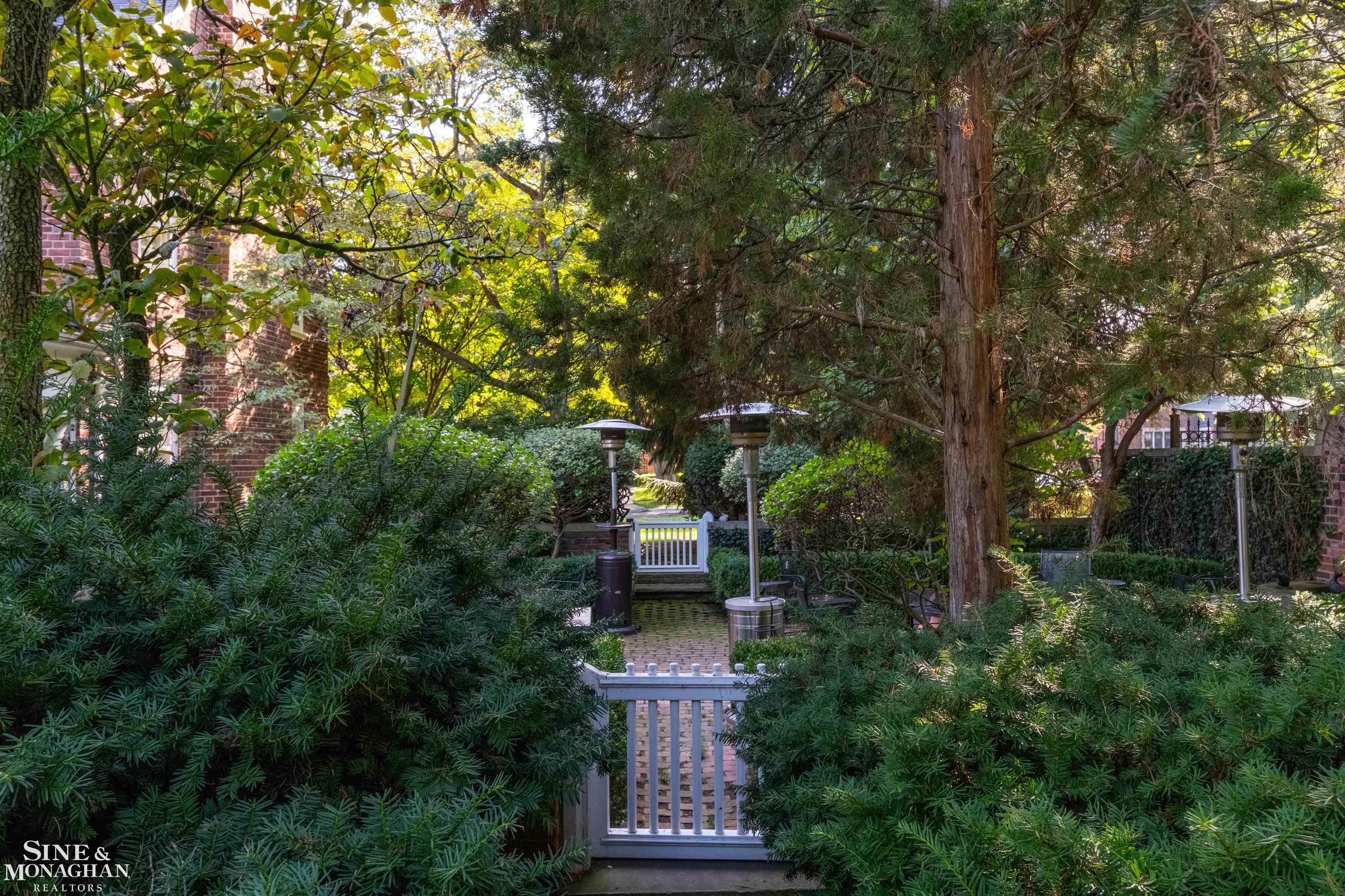 124 Merriweather Road Grosse Pointe Farms, MI 48236 - Photo 69 of 77 Gallery Image 69