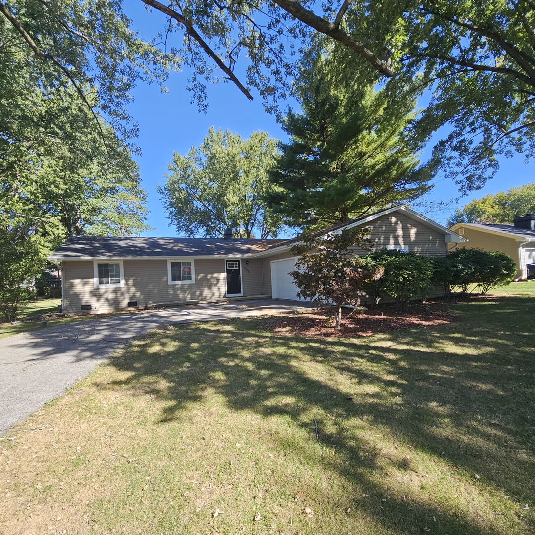735 Considine Road Geneva, IL 60134 - Photo 1 of 20