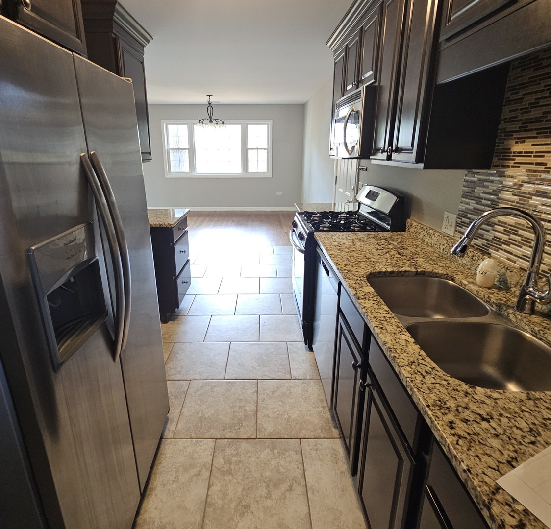 735 Considine Road Geneva, IL 60134 - Photo 7 of 20