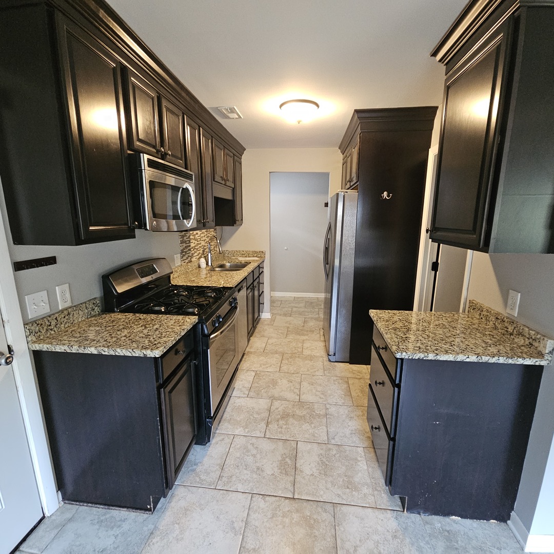 735 Considine Road Geneva, IL 60134 - Photo 8 of 20