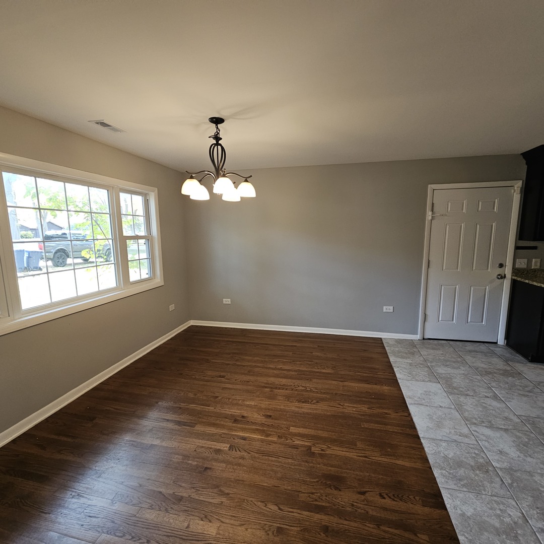 735 Considine Road Geneva, IL 60134 - Photo 10 of 20