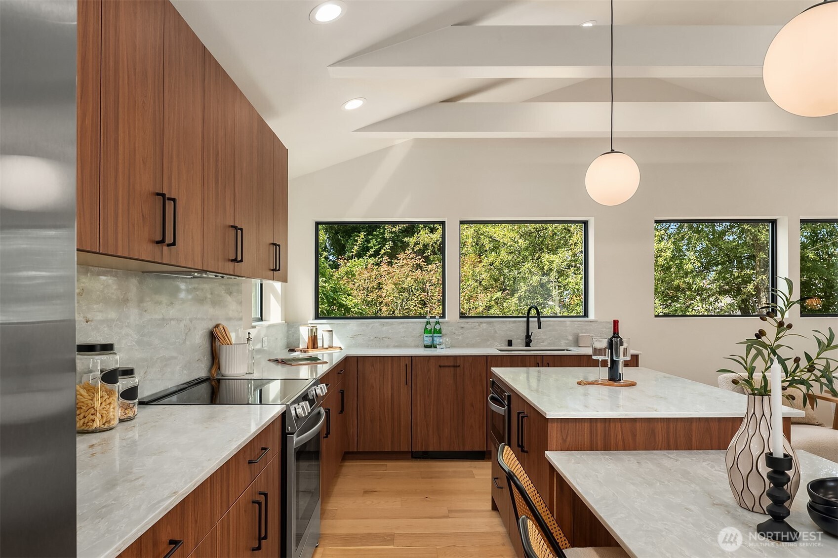 3513 Southwest Austin Street Seattle, WA 98126 - Photo 13 of 22 Gallery Image 13