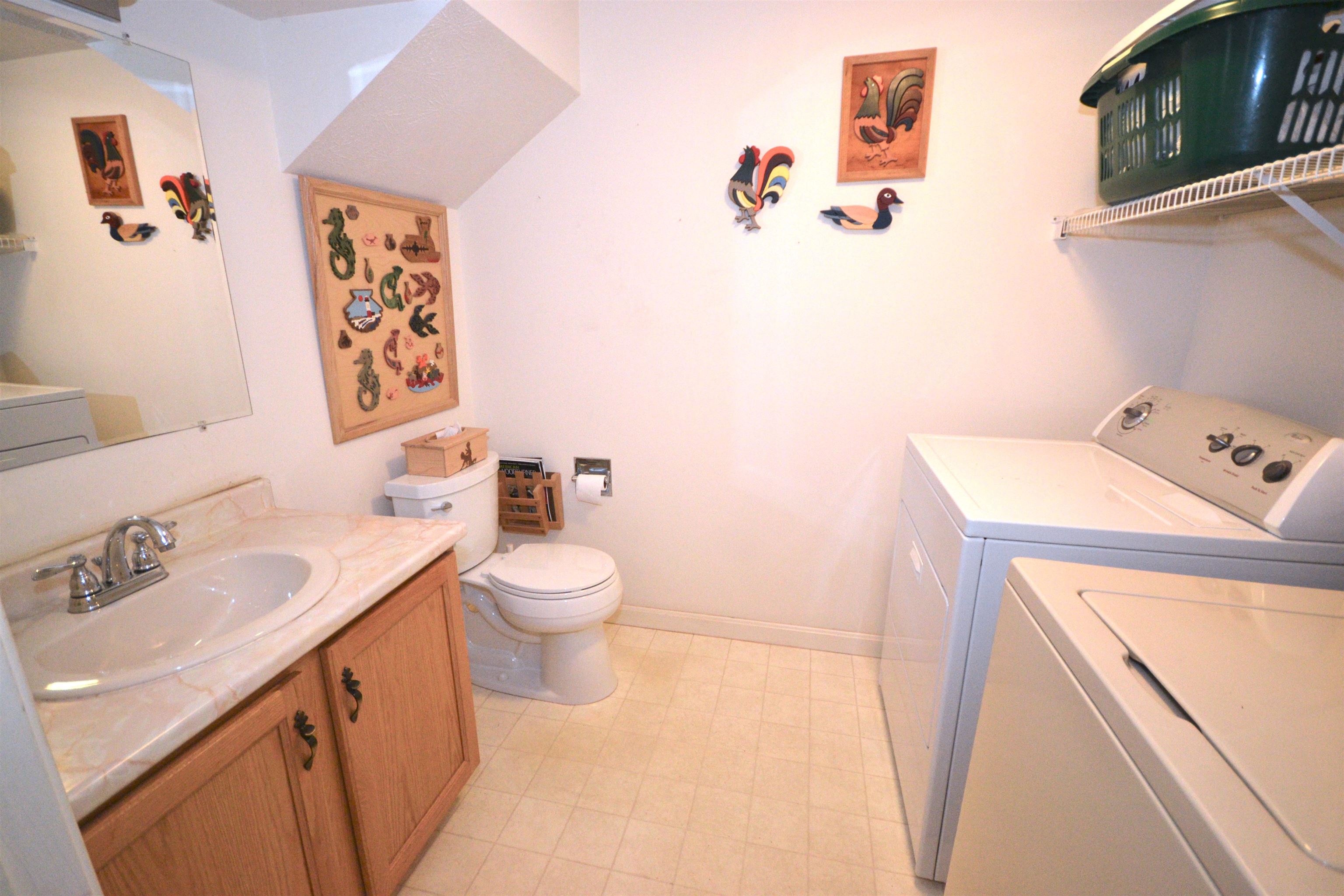211 Aladdin Street Manchester, NH 03104 - Photo 29 of 40