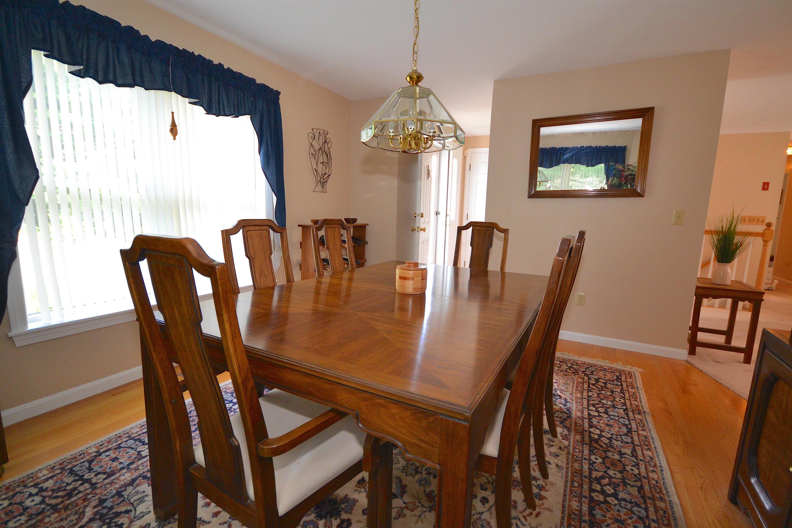 211 Aladdin Street Manchester, NH 03104 - Photo 5 of 40
