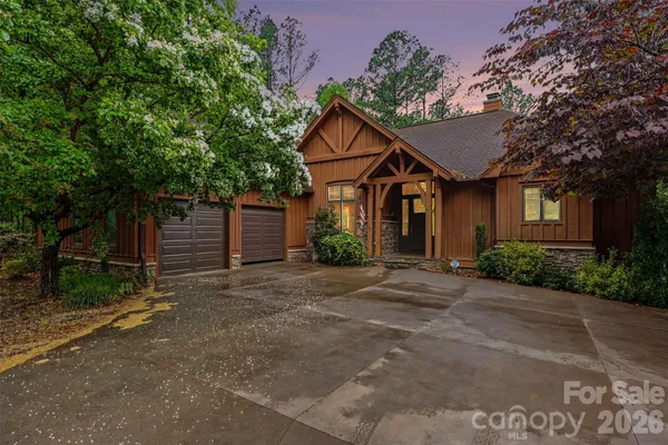 $900,000 | 621 Crystal Bay Drive, Denton, NC 27239