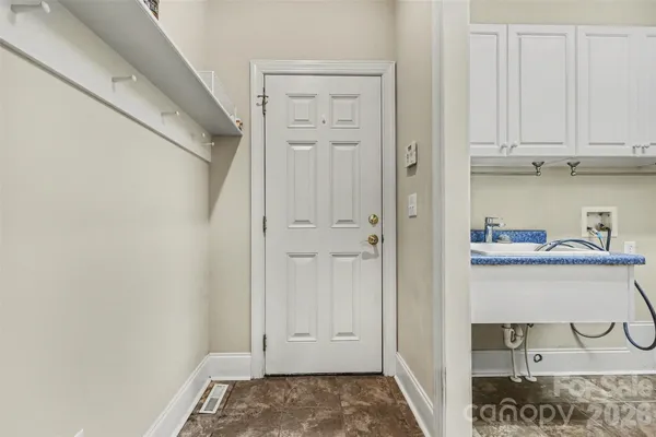 $900,000 | 621 Crystal Bay Drive, Denton, NC 27239