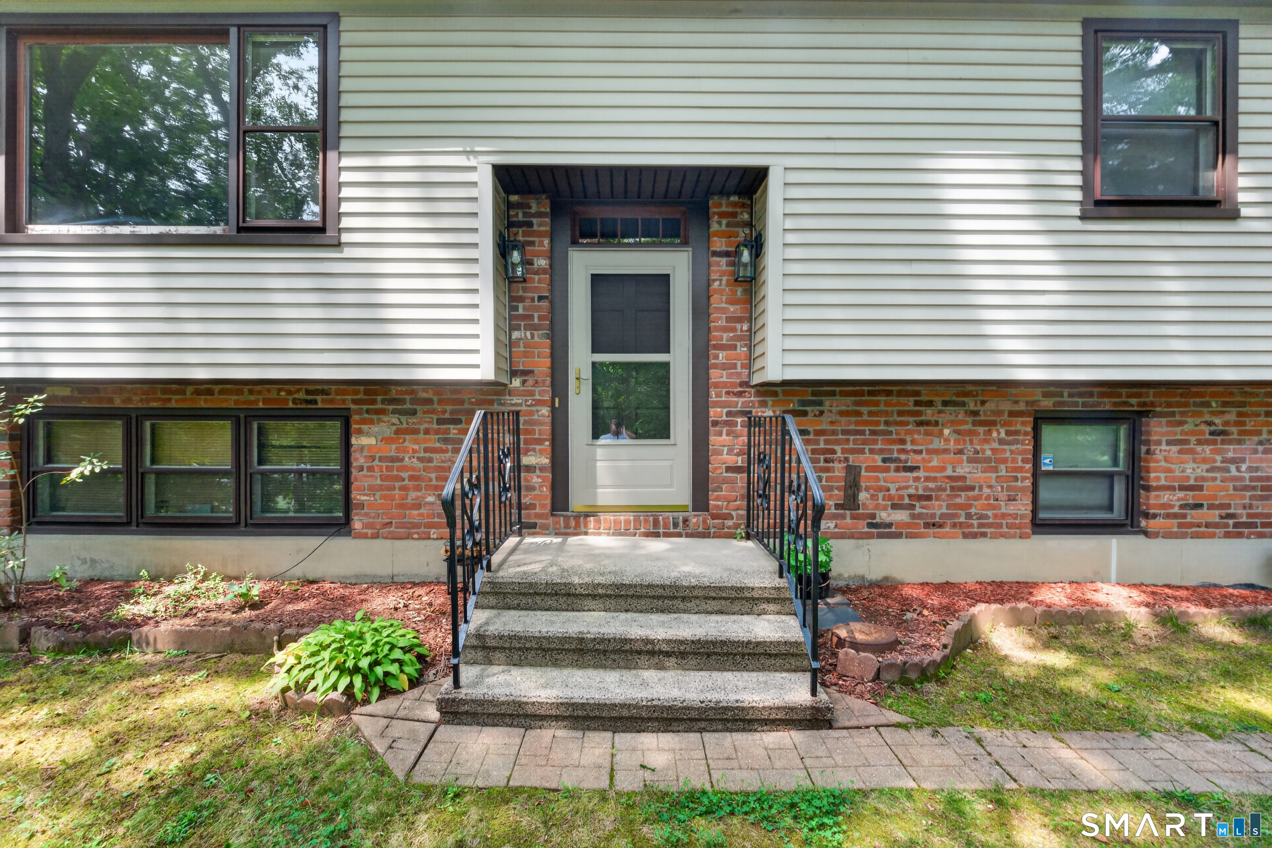 102 Colony Road Seymour, CT 06483 - Photo 2 of 39 Gallery Image 2