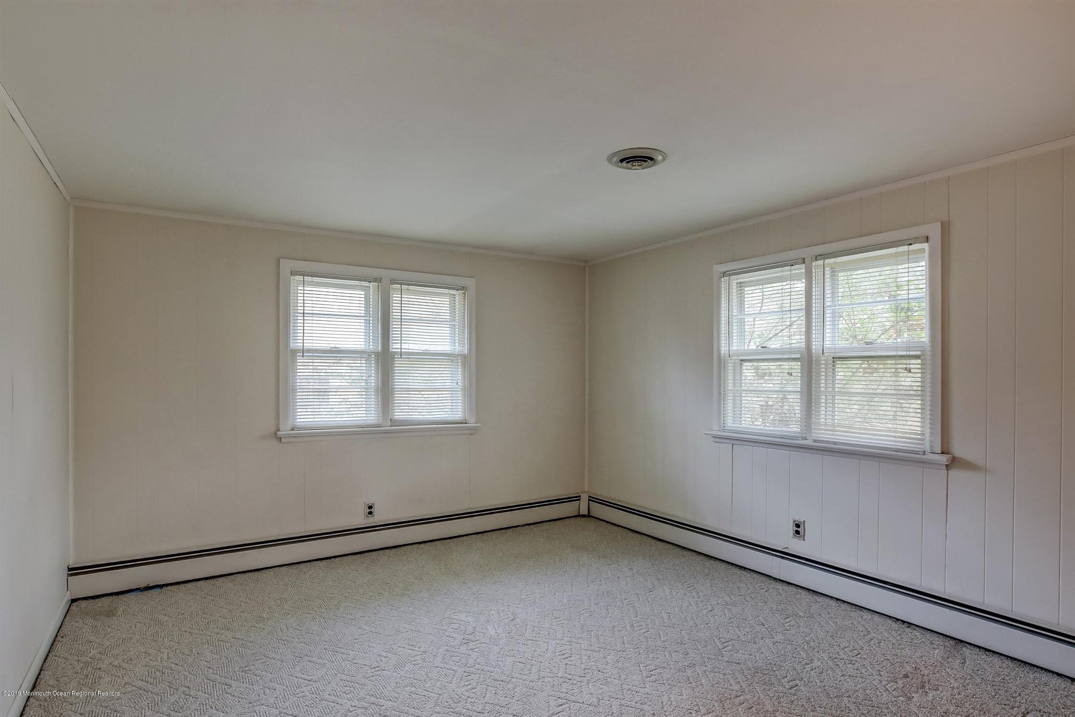 6 Squan Road Millstone Township, NJ 08510 - Photo 16 of 27 Bedroom