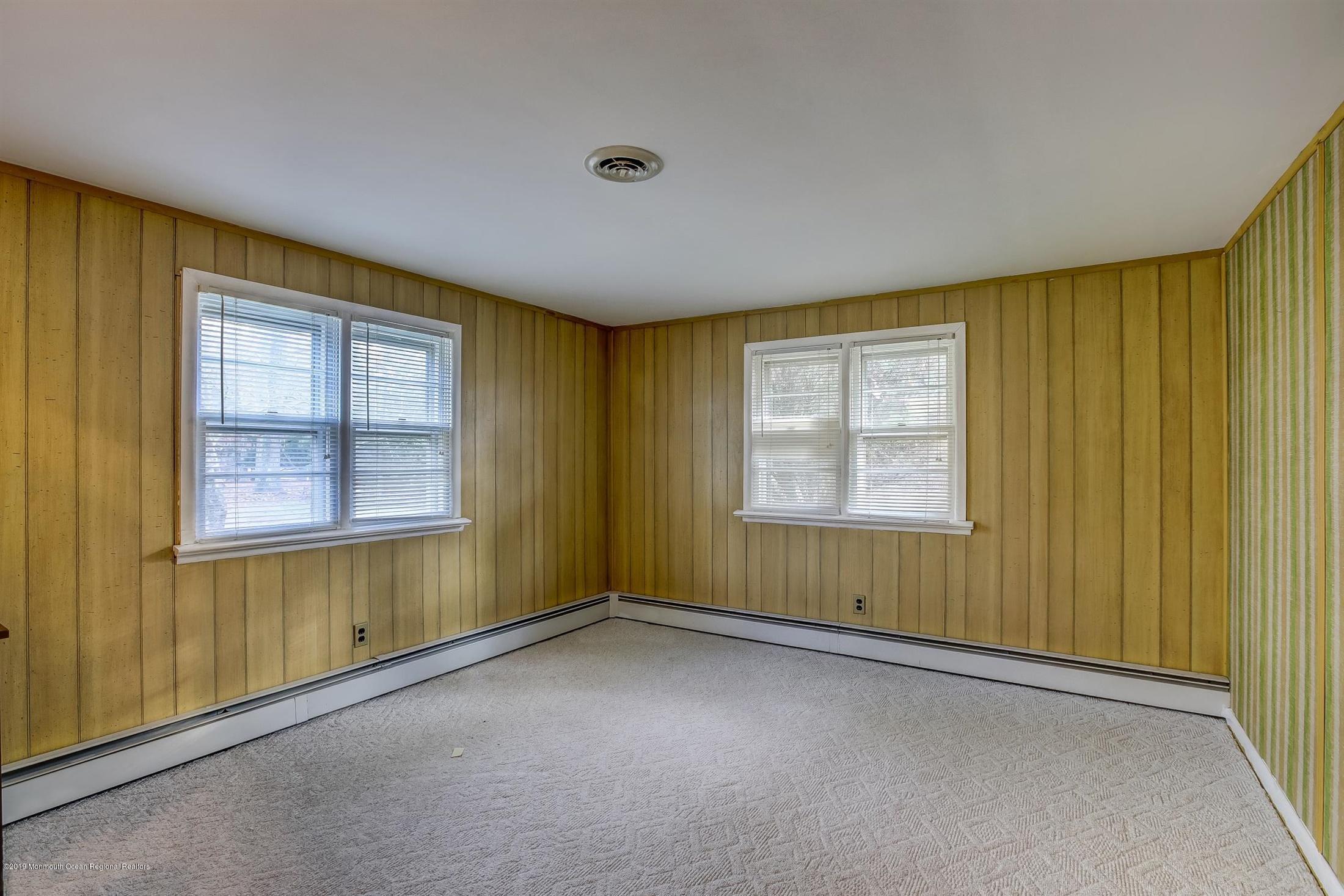 6 Squan Road Millstone Township, NJ 08510 - Photo 17 of 27 Bedroom