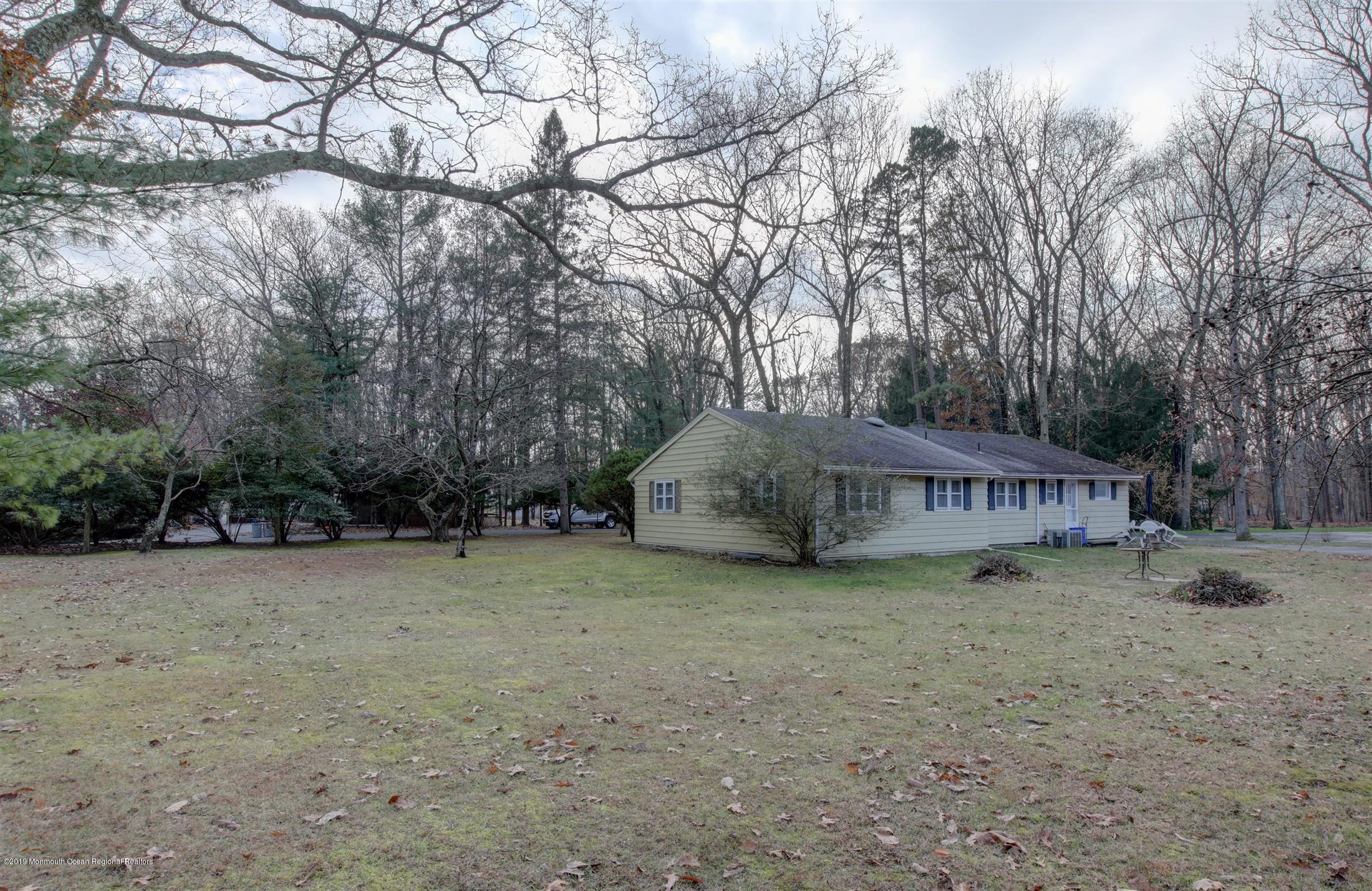 6 Squan Road Millstone Township, NJ 08510 - Photo 26 of 27 Backyard