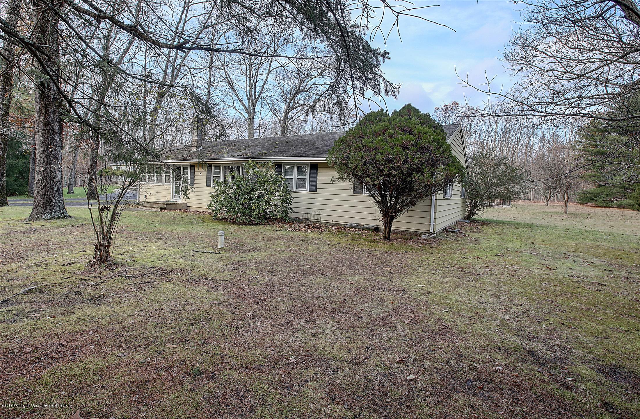 6 Squan Road Millstone Township, NJ 08510 - Photo 5 of 27 Front
