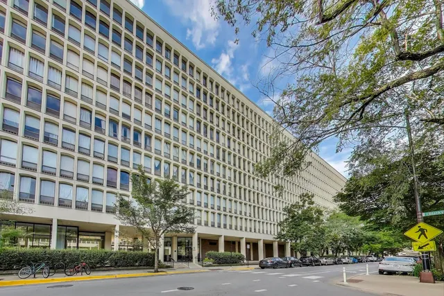 $209,000 | 1401 East 55th Street, Unit 602N, Chicago, IL 60615