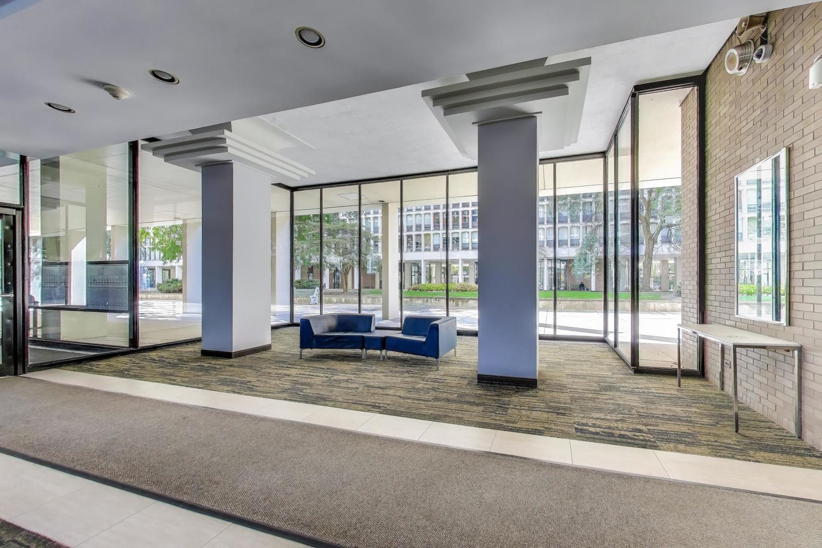 1401 East 55th Street, Unit 602N Chicago, IL 60615 - Photo 5 of 18