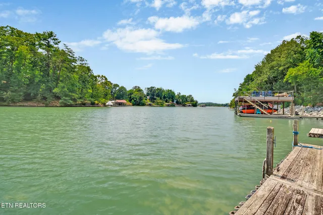 $995,000 | 285 Timberline Drive, Kingston, TN 37763