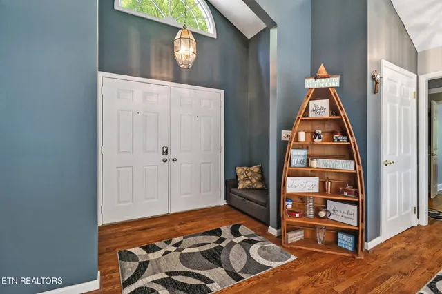 $995,000 | 285 Timberline Drive, Kingston, TN 37763