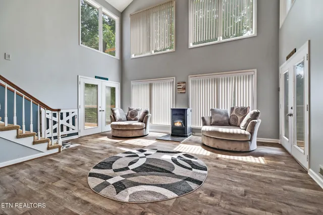 $995,000 | 285 Timberline Drive, Kingston, TN 37763