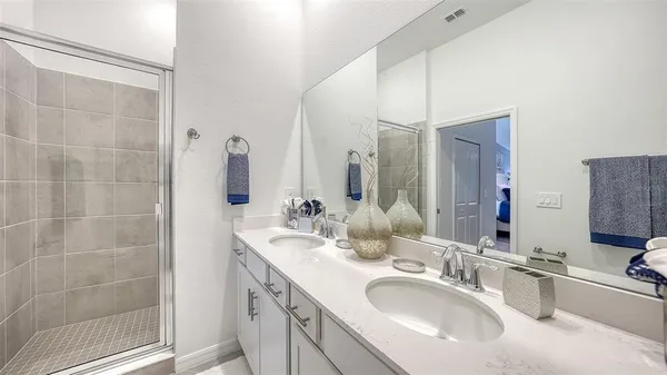 $7,500 | 12550 Galapagos Court, Unit 205, Venice, FL 34293