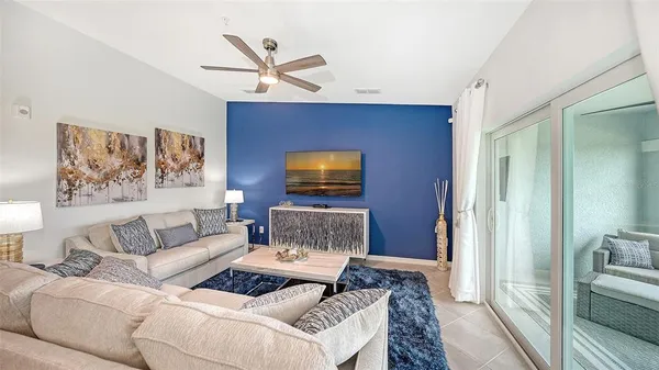 $7,500 | 12550 Galapagos Court, Unit 205, Venice, FL 34293