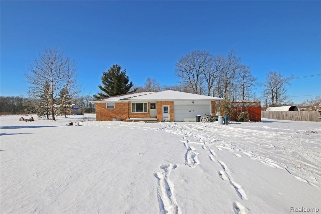 8261 Elms Road Flushing, MI 48433 - Photo 2 of 29 2) Front.jpg