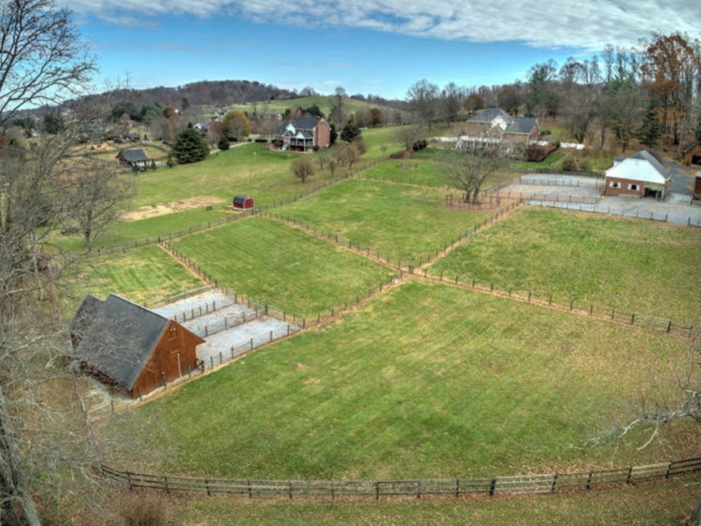 669 Headtown Road Jonesborough, TN 37659 - Photo 31 of 36 Photo 31