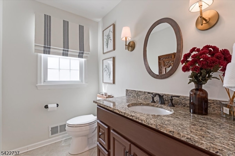 42 Dean Road Mendham, NJ 07945 - Photo 11 of 27