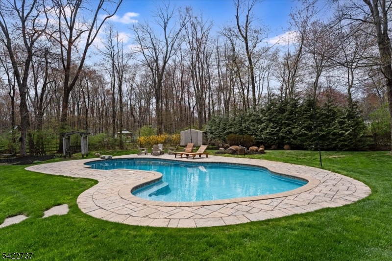 42 Dean Road Mendham, NJ 07945 - Photo 22 of 27