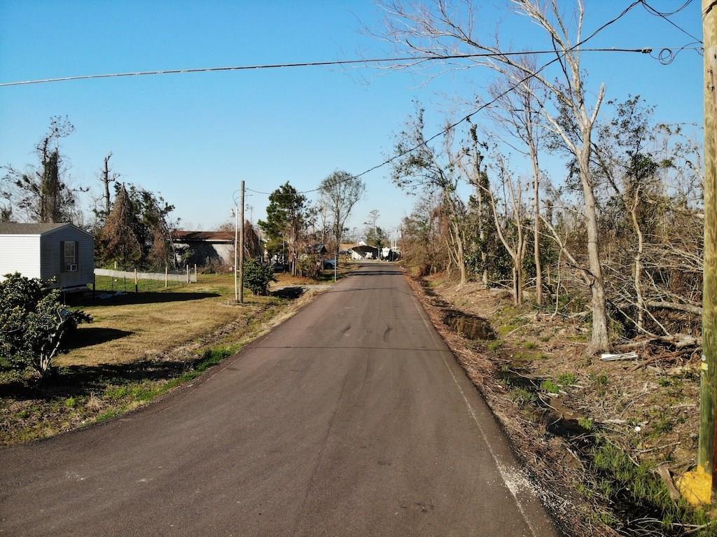 Michael Lane Sulphur, LA 70665 - Photo 2 of 5