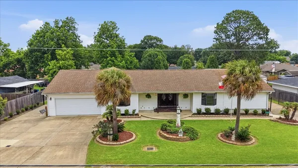 $350,000 | 5320 Lincoln Avenue, Groves, TX 77619