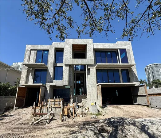 $24,500,000 | 393 Centre Island, Golden Beach, FL 33160