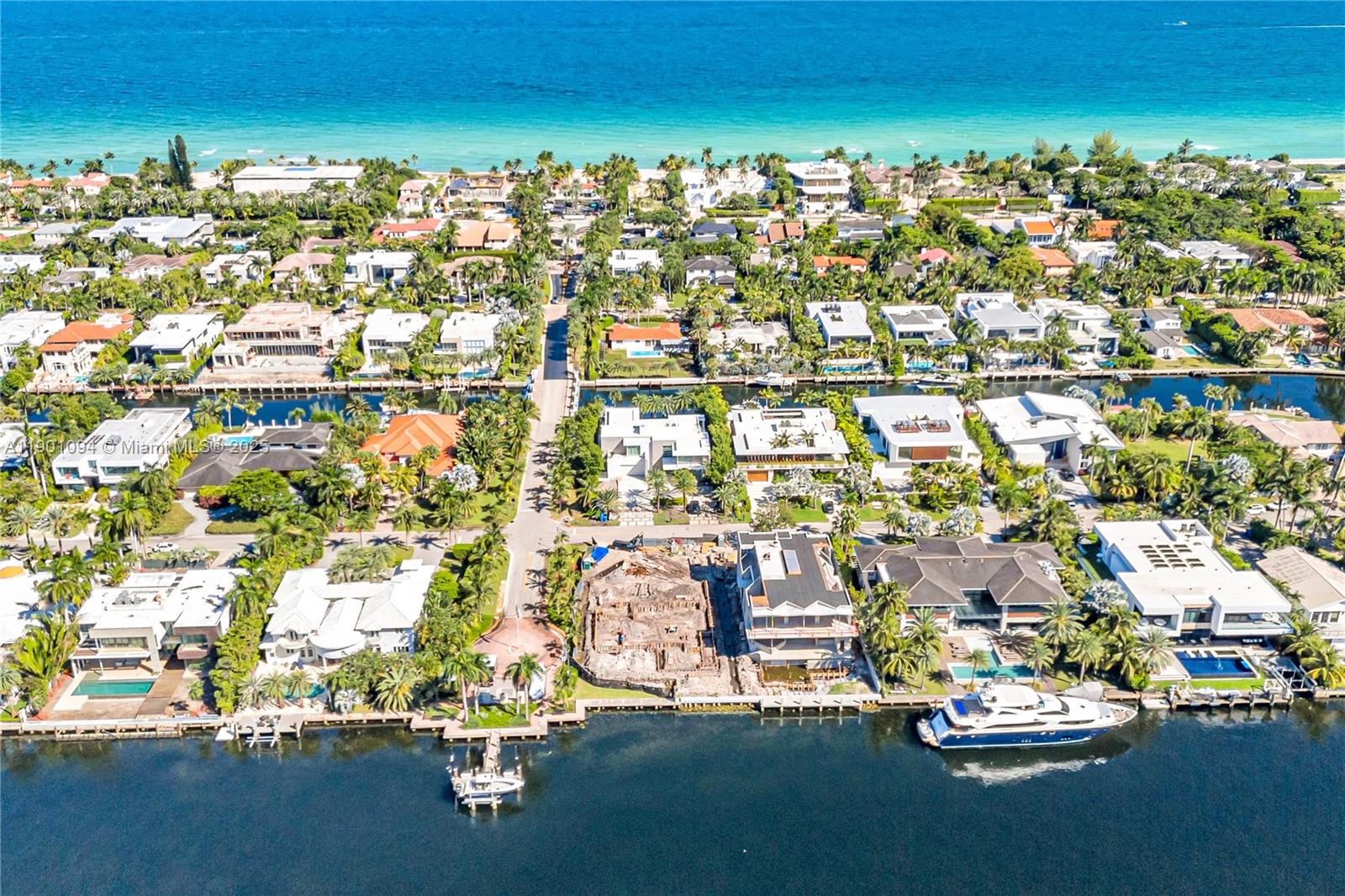 393 Centre Island Golden Beach, FL 33160 - Photo 28 of 31