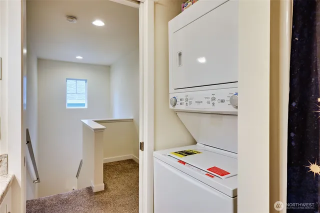 $2,500 | 18760 1st Avenue Northeast, Suquamish, WA 98392