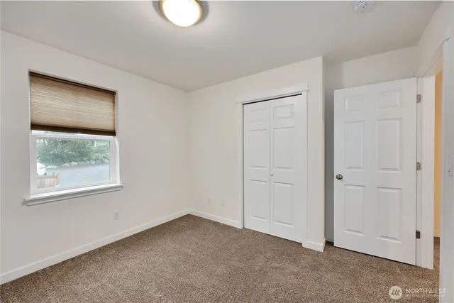 $2,500 | 18760 1st Avenue Northeast, Suquamish, WA 98392