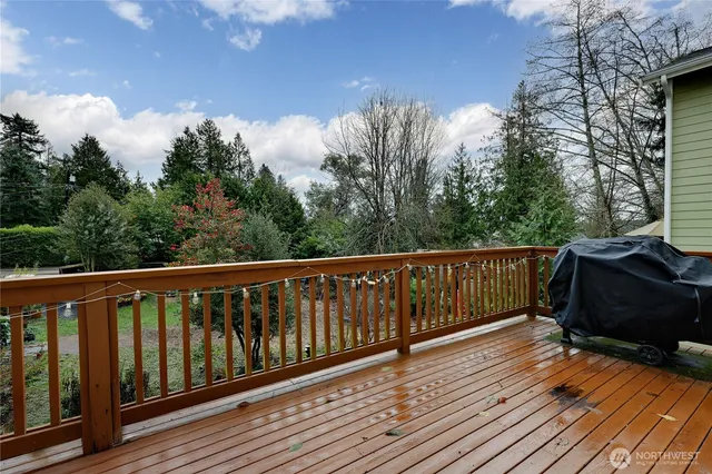 $2,500 | 18760 1st Avenue Northeast, Suquamish, WA 98392