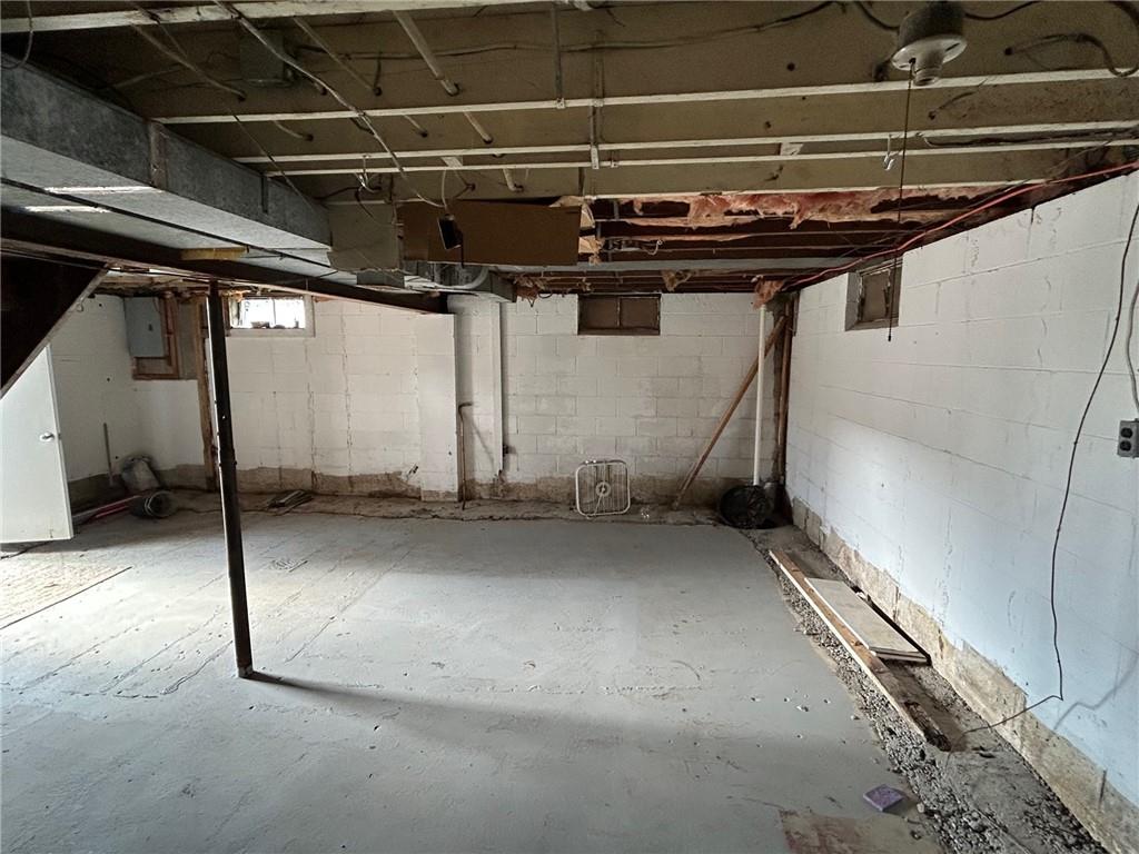 613 Virginia Avenue Rochester, PA 15074 - Photo 18 of 21 a view of a garage