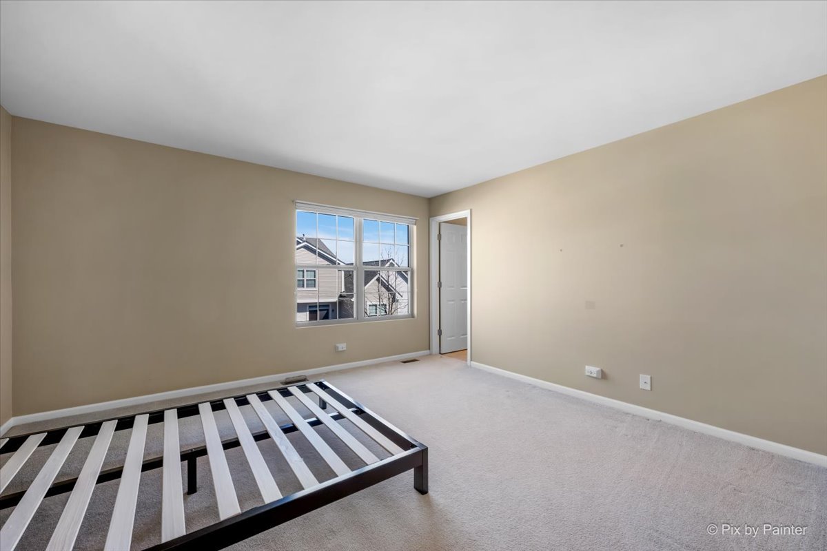 N079 Vermont Court Winfield, IL 60190 - Photo 21 of 33 a view of wooden floor