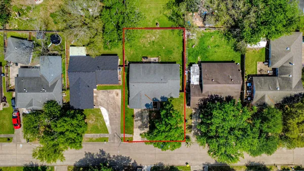 $1,850 | 10327 Sageburrow Drive, Houston, TX 77089