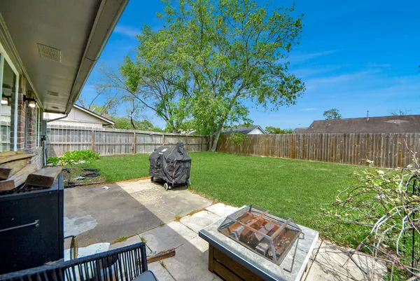 $1,850 | 10327 Sageburrow Drive, Houston, TX 77089