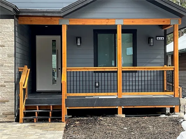 $717,000 | 916 Michael Avenue, Big Bear City, CA 92314