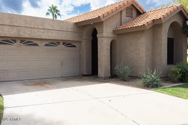 $529,900 | 1207 West Sea Bass Court, Gilbert, AZ 85233