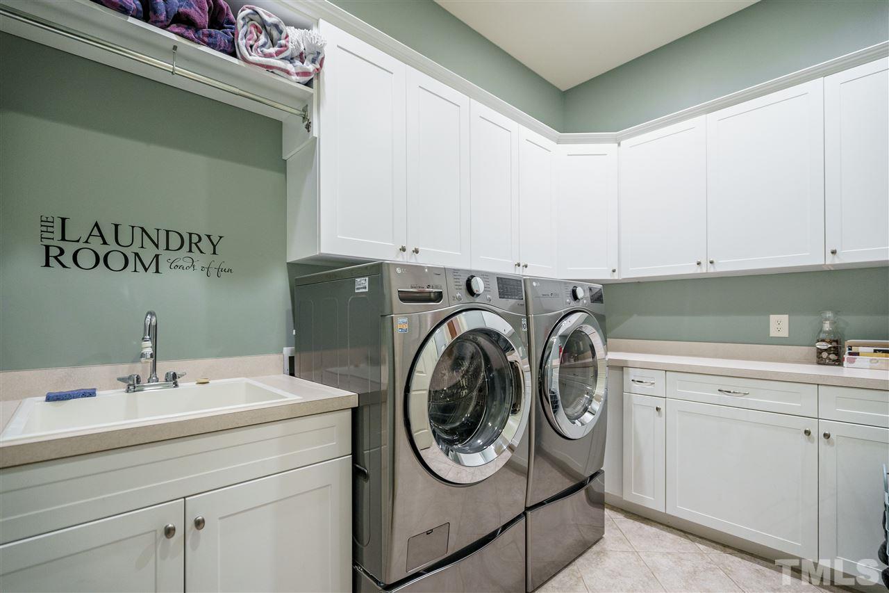 2411 Trenton Woods Way Raleigh, NC 27607 - Photo 14 of 29 Gallery Image 14