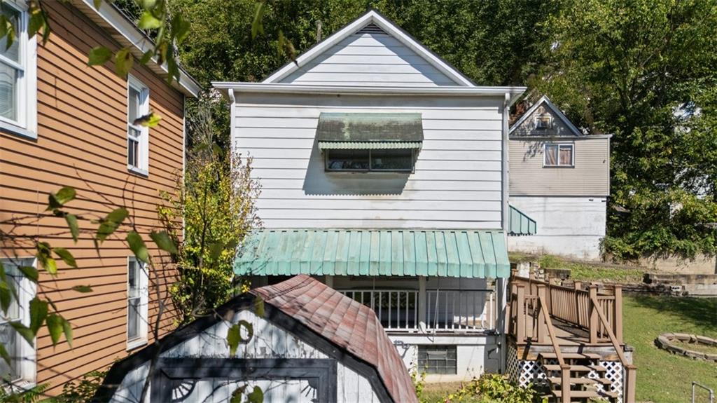 932 Ridge Avenue McKees Rocks, PA 15136 - Photo 2 of 32