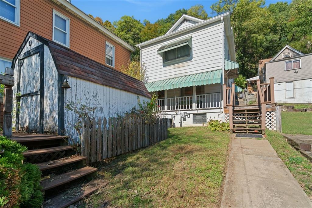 932 Ridge Avenue McKees Rocks, PA 15136 - Photo 4 of 32