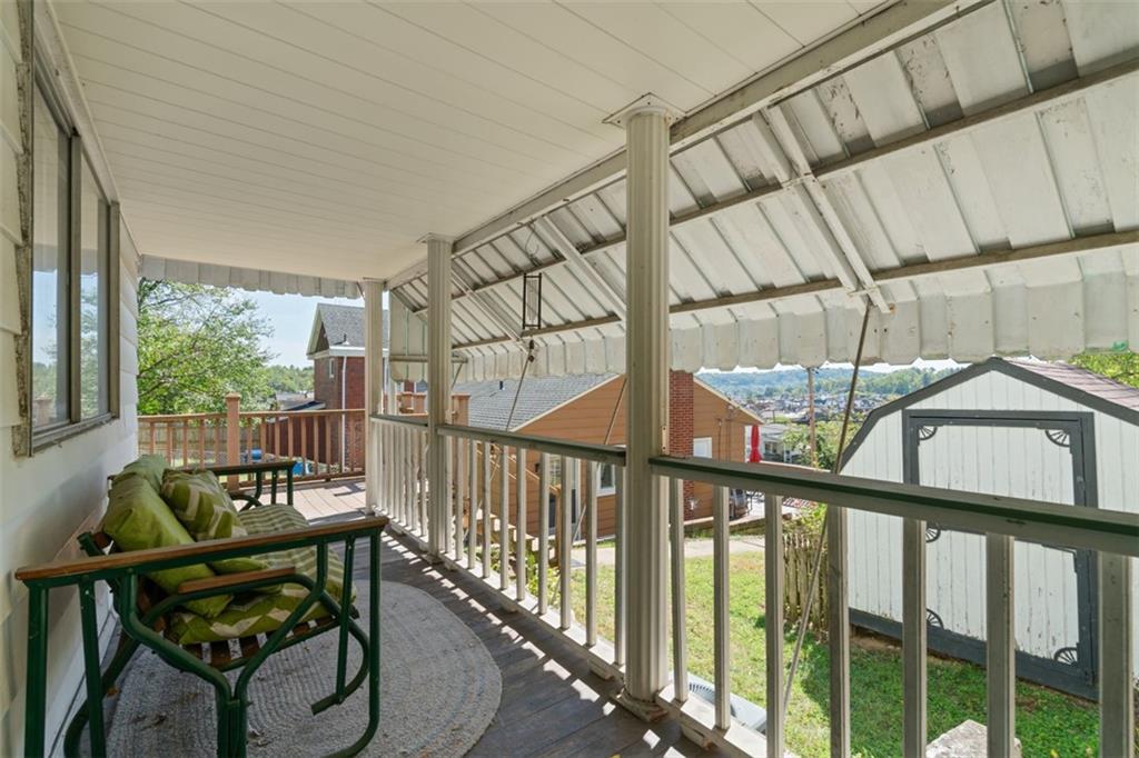 932 Ridge Avenue McKees Rocks, PA 15136 - Photo 7 of 32