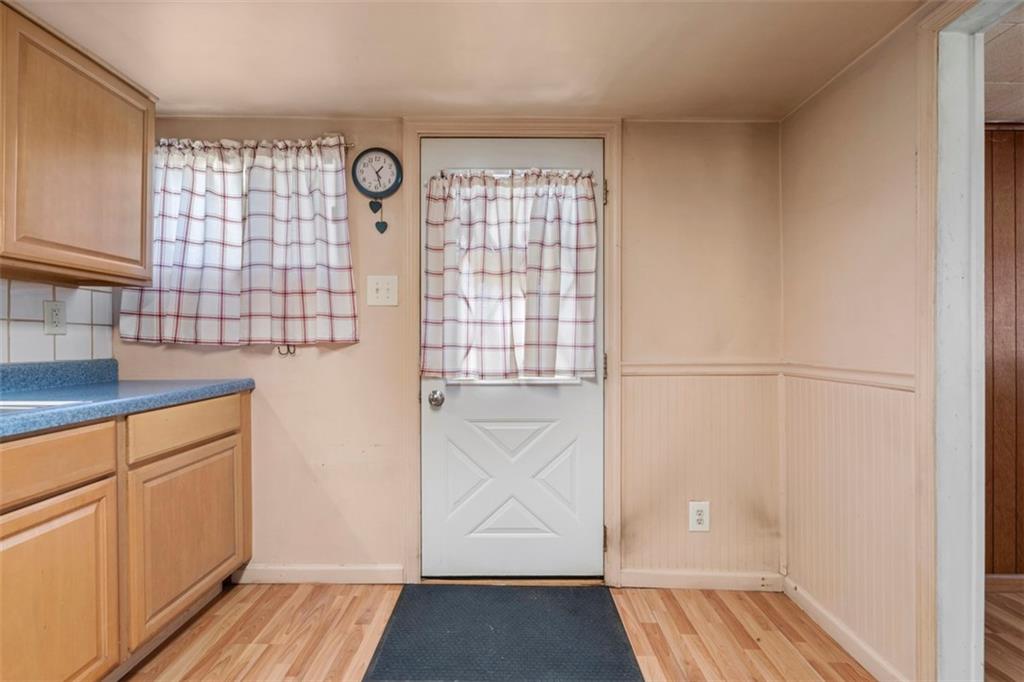 932 Ridge Avenue McKees Rocks, PA 15136 - Photo 10 of 32