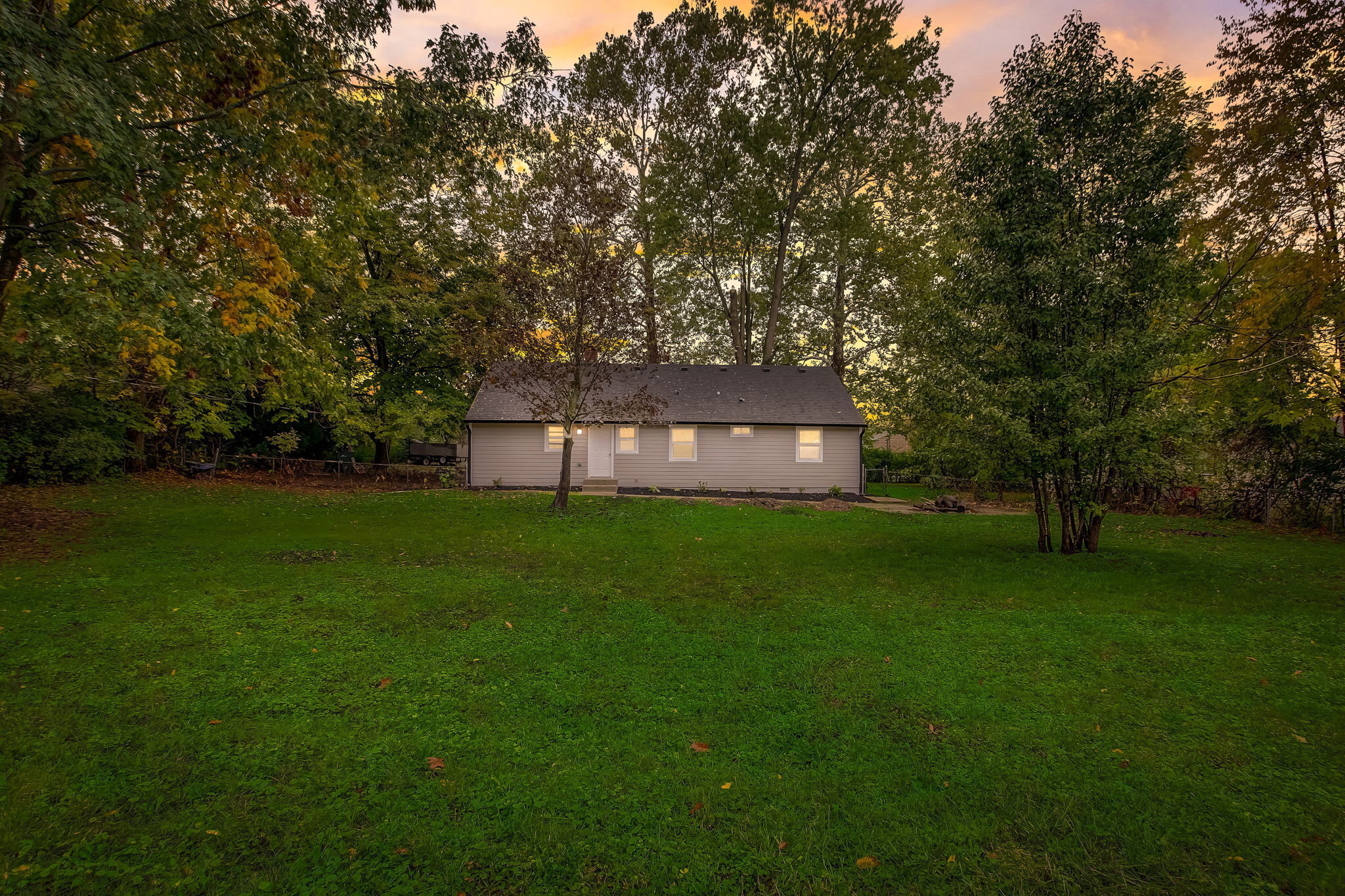 7661 Harcourt Road Indianapolis, IN 46260 - Photo 19 of 28 Gallery Image 19