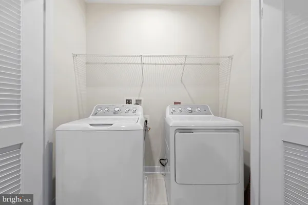 $2,800 | 46270 Mount Allen Terrace, Unit 303, Sterling, VA 20164