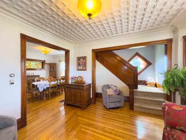 $245,000 | 2 Lincoln Street, Eastport, ME 04631