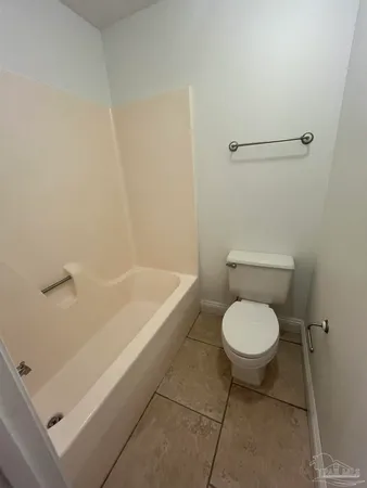 $2,200 | 3890 Sail Wind Drive, Gulf Breeze, FL 32563
