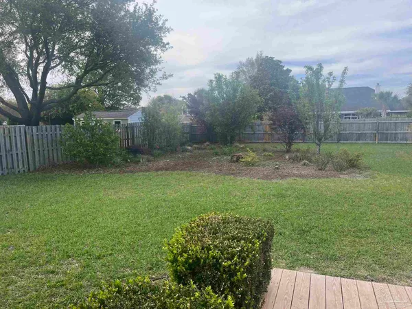$2,200 | 3890 Sail Wind Drive, Gulf Breeze, FL 32563